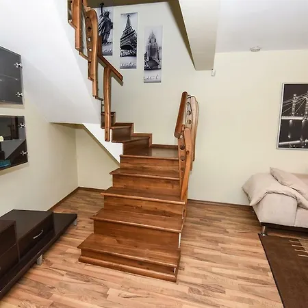 Appartement Maisonette 169